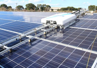 太陽光パネル洗浄機清掃