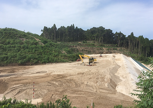 伊集院太陽光発電所工事