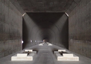 沖縄モノレール前田トンネル